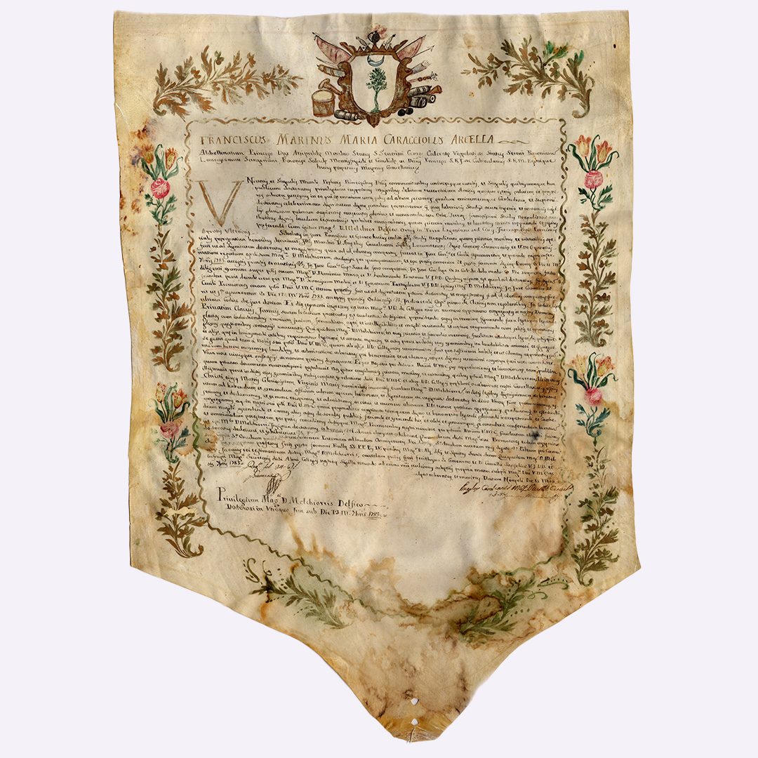 Napoli 13 settembre 1783: Francesco Caracciolo Arcella, Gran Cancelliere del regno, concede a Melchiorre Delfico il dottorato di diritto canonico e civile rilasciato da Angelo Cavalcanti, con il conferimento degli ornamenti e delle insegne di dottorato in "utroque iure".